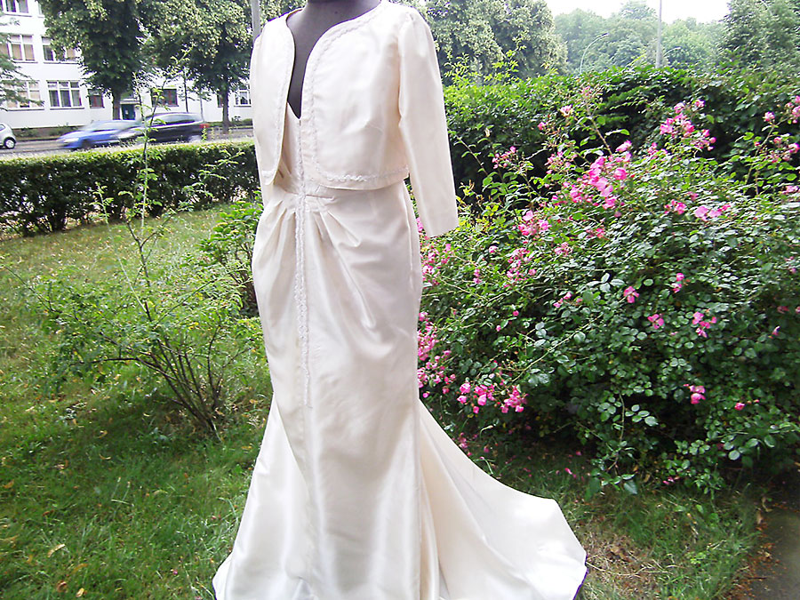 Festkleid ändern